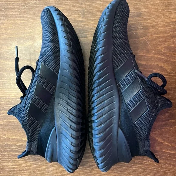 Adidas Kapitr 3.0 Men’s Running Shoes. Size 9. Black - Picture 7 of 9